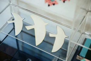 décoration murale originale oiseau porcelaine