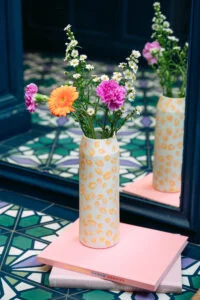 vase motif léopard fait main