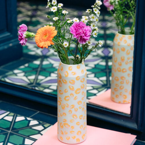 vase motif léopard fait main