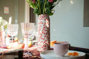 vase motif léopard fait main